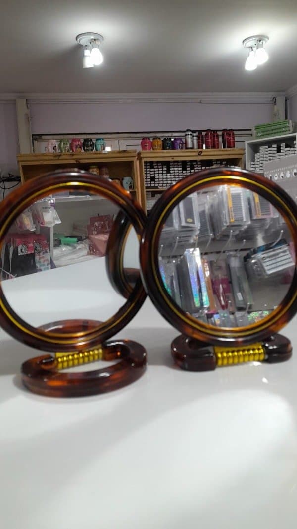 Espejo chic con doble (un lado con aumento)
