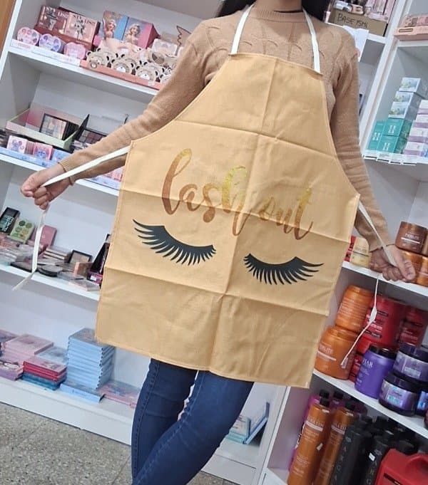 Delantal lash color claro