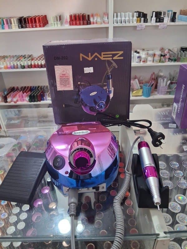 Torno Naez DN-202