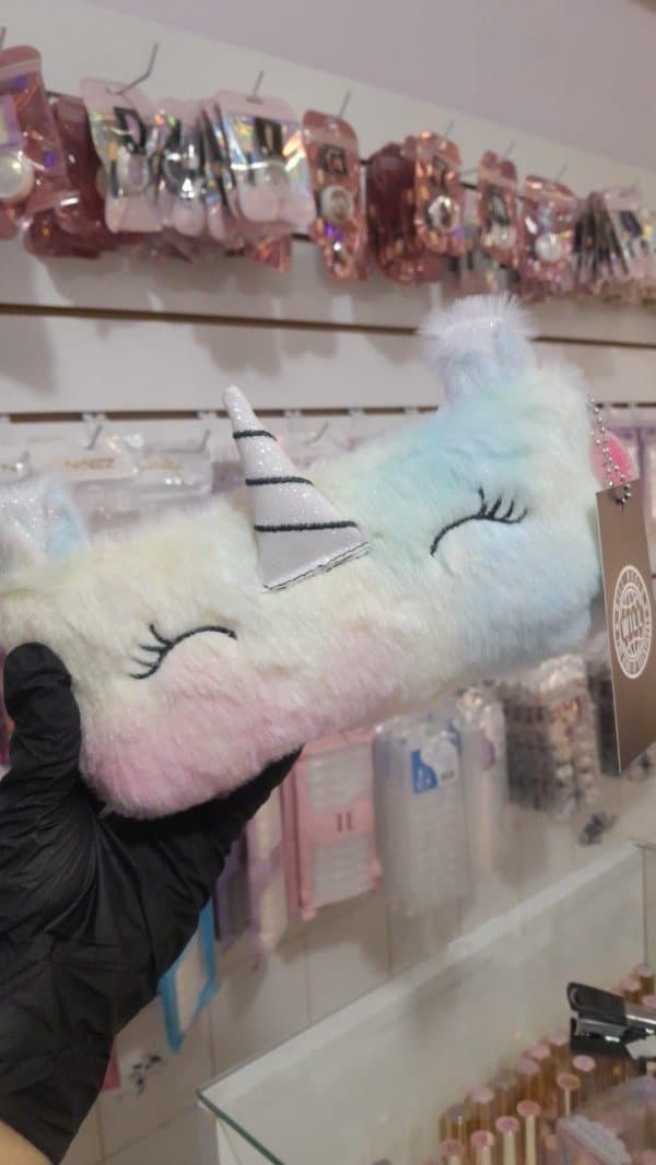Cartuchera / porta cosméticos de peluche 4