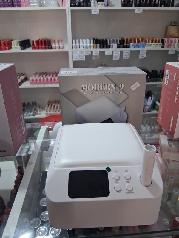 Cabina con apoya manos y lámpara de pre curado MODERN 9 39 Leds. BLANCA