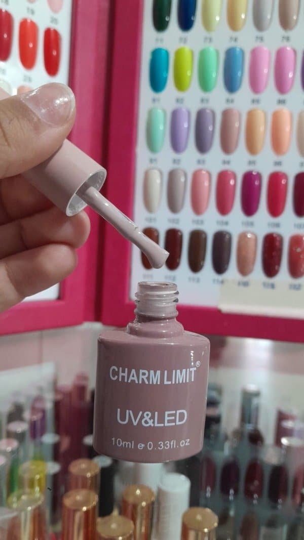 Esmalte charm limit colección 01 tono 17