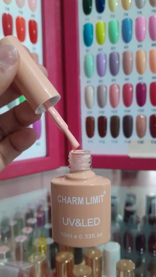 Esmalte charm limit colección 01 tono 39