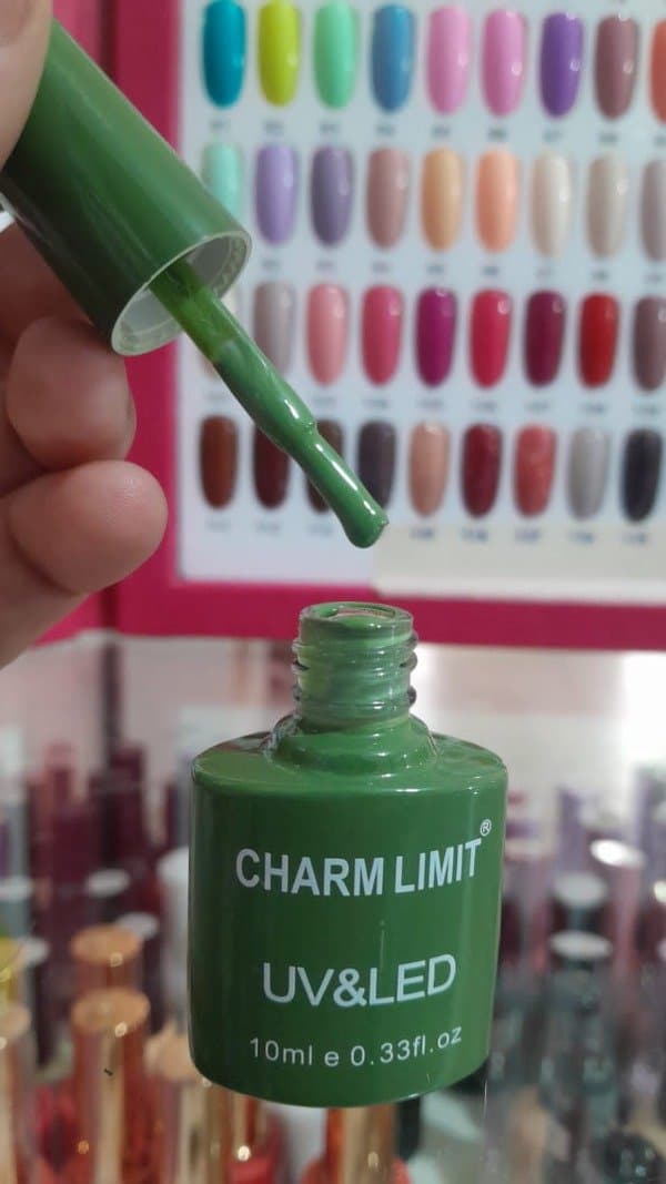 Esmalte charm limit colección 01 tono 70