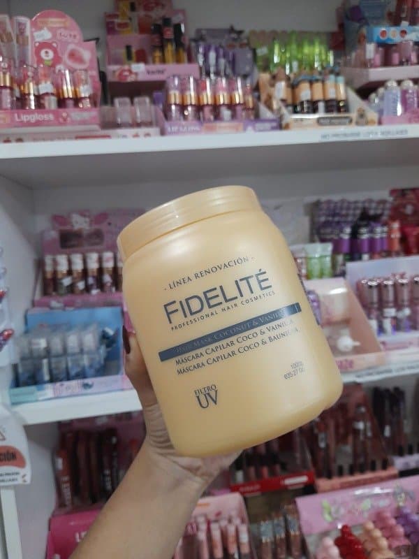 Máscara capilar coco y vainilla FIDELITE 1KG