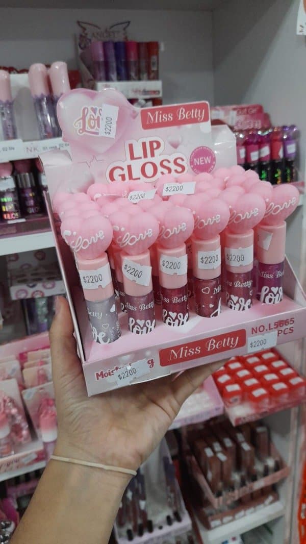 Lip glos con brillo Corazón MISS BETTY