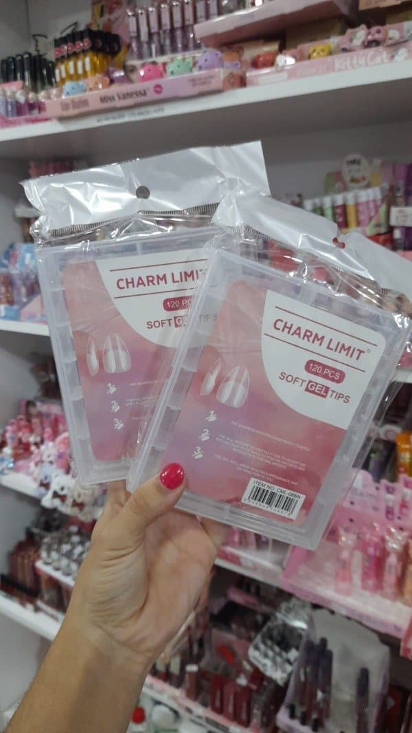 Tips cortos almendras 120pcs CHARM LIMIT