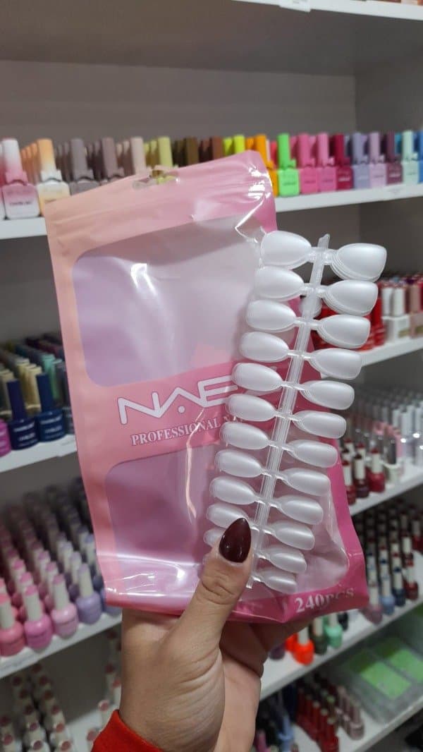 Tips almendras cortos MATTE 240pcs NAEZ
