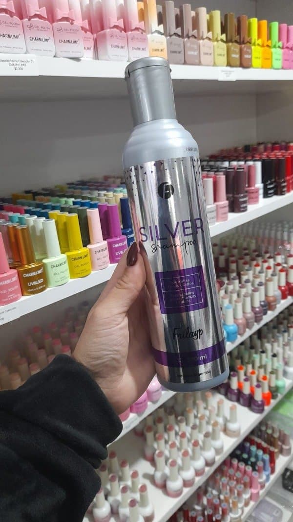 Shampoo neutralizante para grises, blancos y rubios FRILAYP